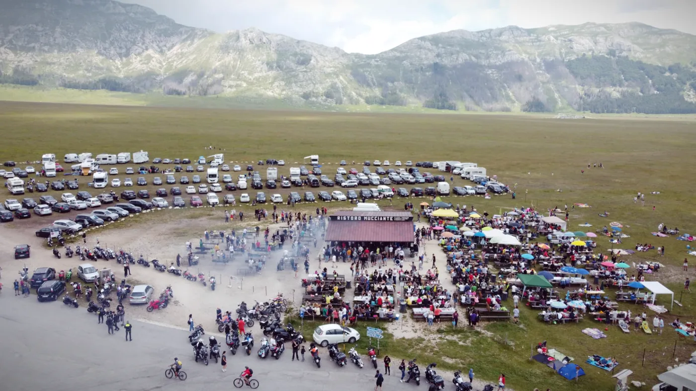 Il Ristoro Mucciante a Fonte Vetica, su Campo Imperatore